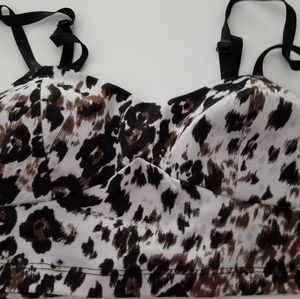 Rue21 Crop Top Size Large Black & White